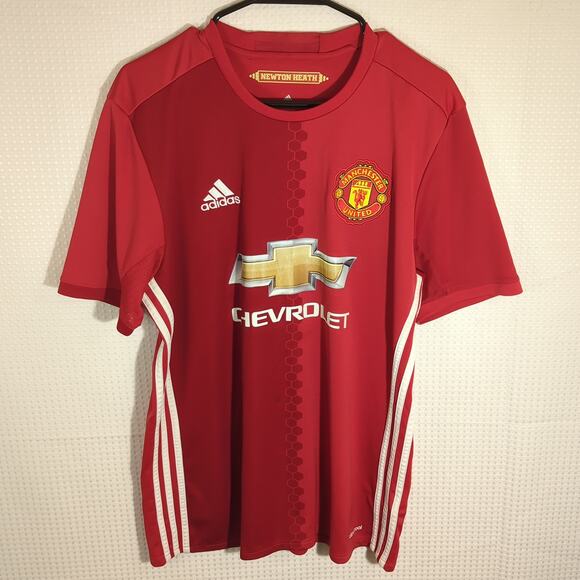 Adidas Manchester United Jersey Medium Red Soccer Shirt Chevrolet Sponsor - Picture 1 of 7